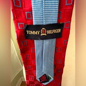 Tommy Hilfiger two fabric tie.